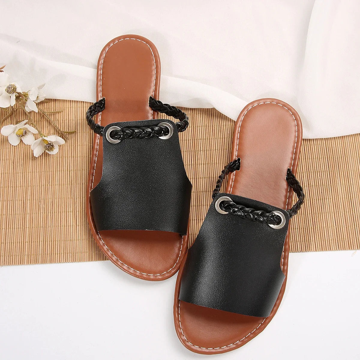 Velona Loop Sandals