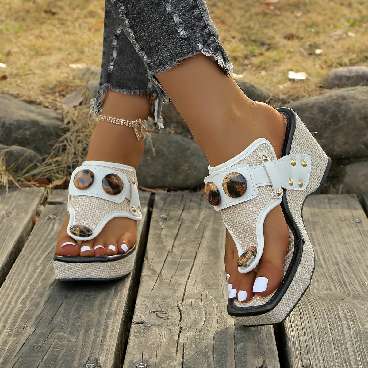 Melvina Gloss Slides