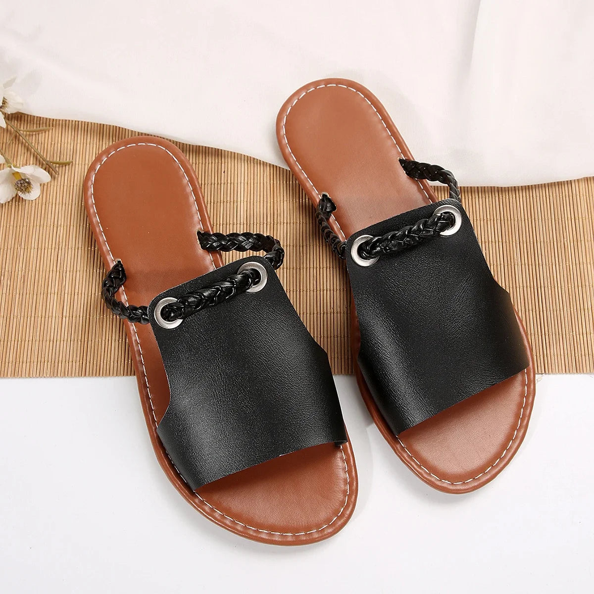 Velona Loop Sandals