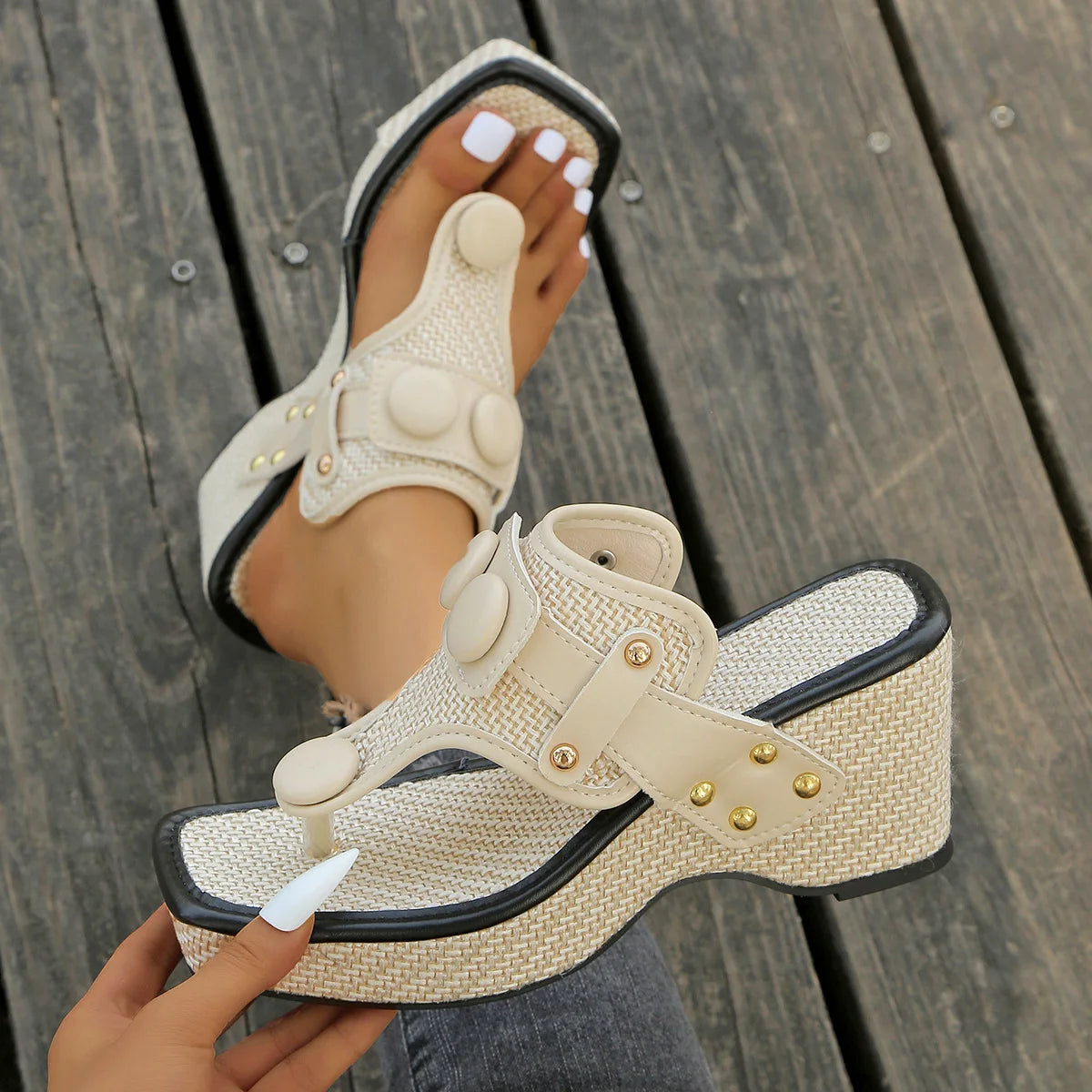 Melvina Gloss Slides